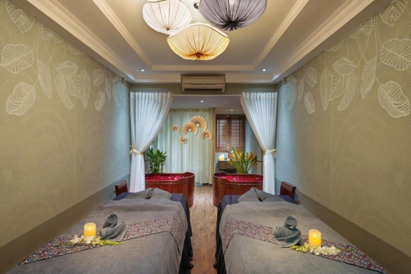 Hanoi Center Silk Hotel & Travel