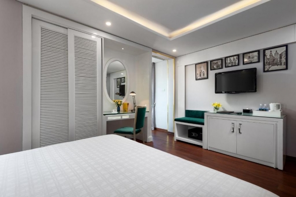 Minerva church Hotel