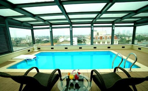 Skylark hotel