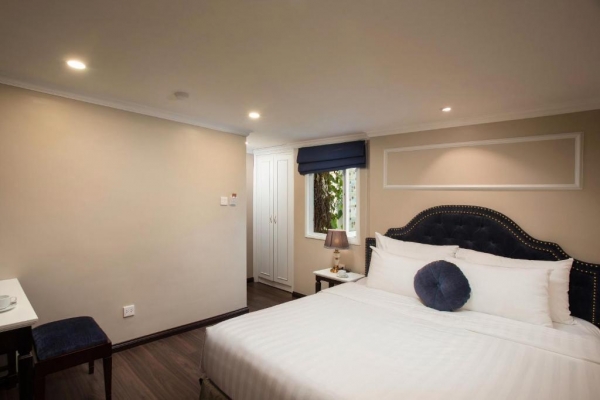 Flora CentreHotel & Spa