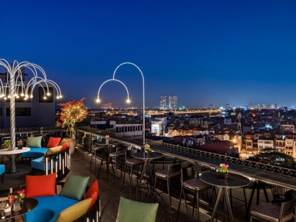 Shining Central Hotel & Spa