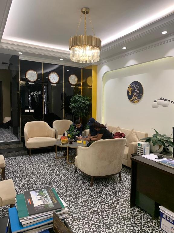 Lake View Hotel & Travel