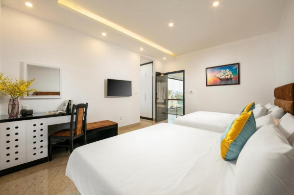Tuan chau Kingly Villa
