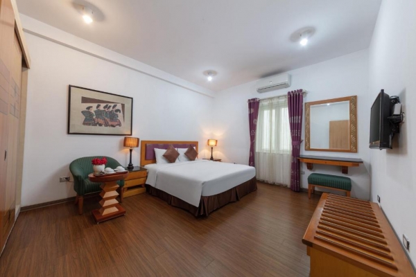 Golden Sunshine Villa Hotel and Travel