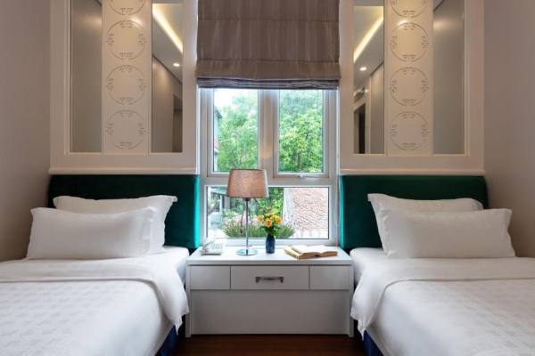 Minerva church Hotel