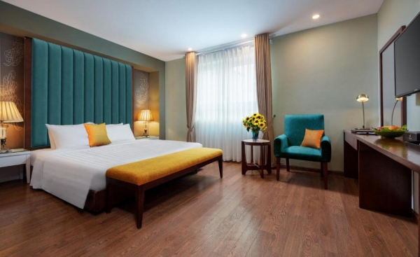 Skylark hotel