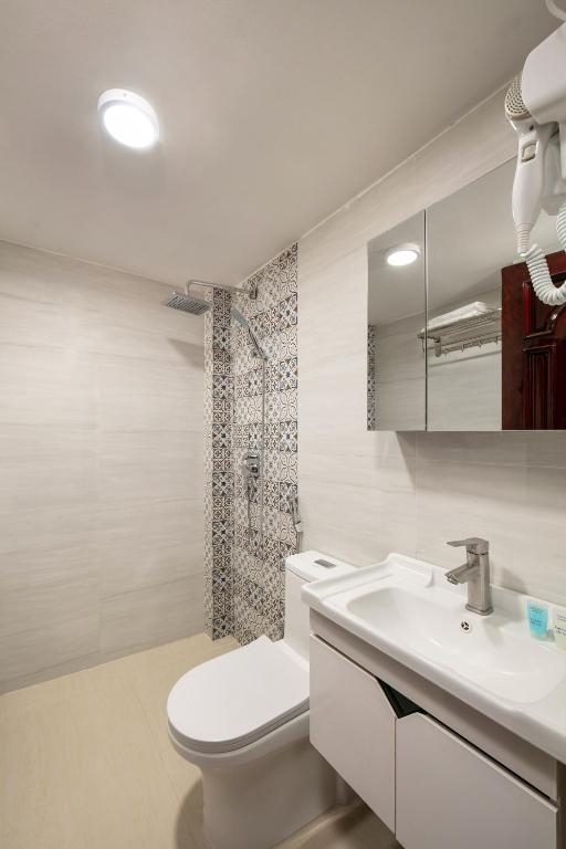 Little Hanoi Hotel