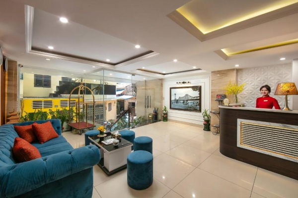 Silk Flower Hotel & Spa