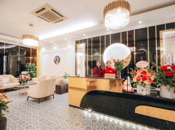 Lake View Hotel & Travel