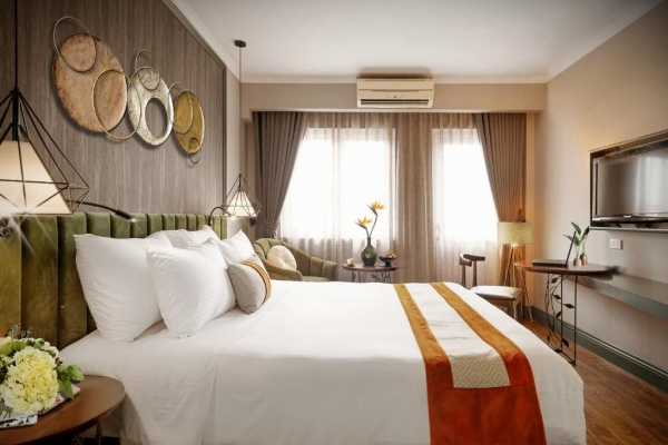 Hanoi Center Silk Hotel & Travel
