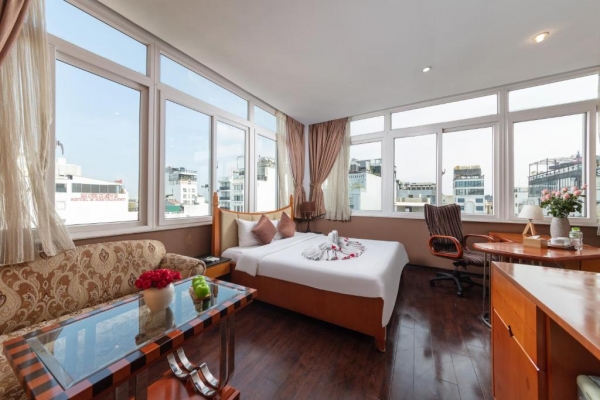 Golden Sunshine Villa Hotel and Travel