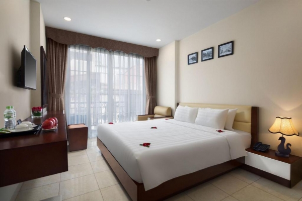 Dream Central Hotel