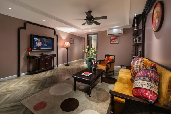 Acoustic Hotel & Spa