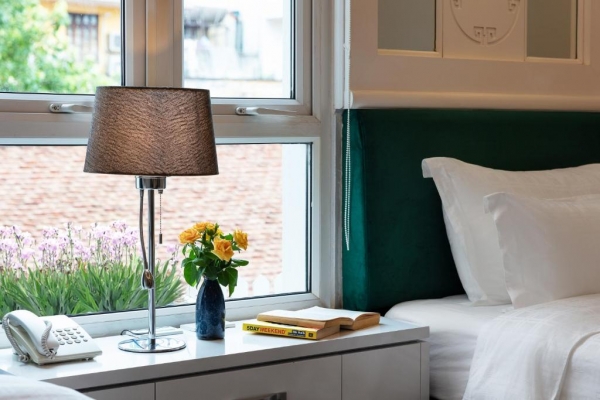 Minerva church Hotel