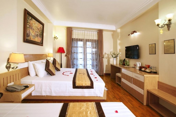 Hanoi House Hostel & Travel