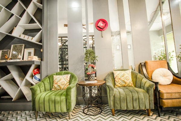 Hanoi Center Silk Hotel & Travel