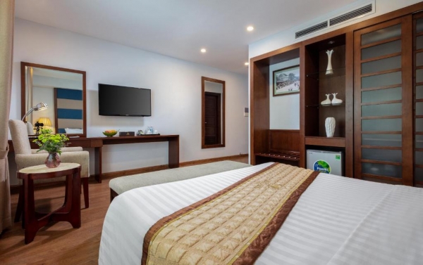 Skylark hotel
