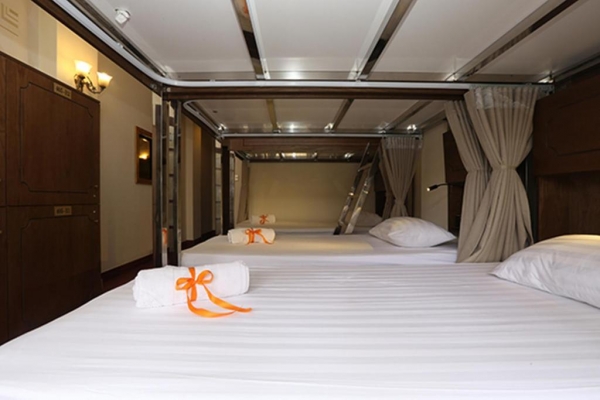 Hanoi House Hostel & Travel
