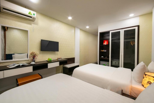 Dream Central Hotel