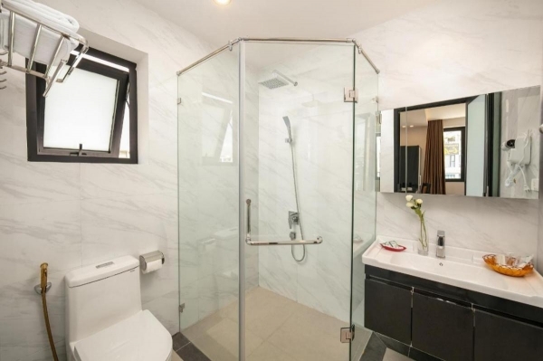 Tuan chau Kingly Villa