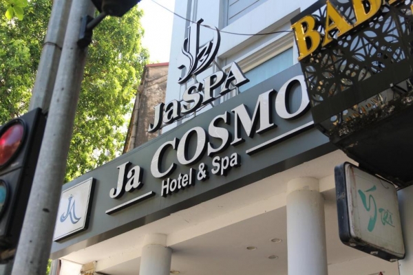 Ja Cosmo Hotel