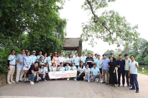 Hoan Kiem Enterprises Promote Duong Lam Tourism Connection